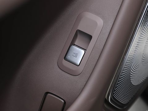 Denza Teng ShiN9 — China electric EV for export — photo 15