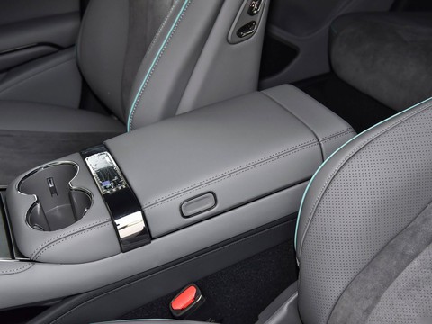 Denza Z9 GT — China electric EV for export — photo 15