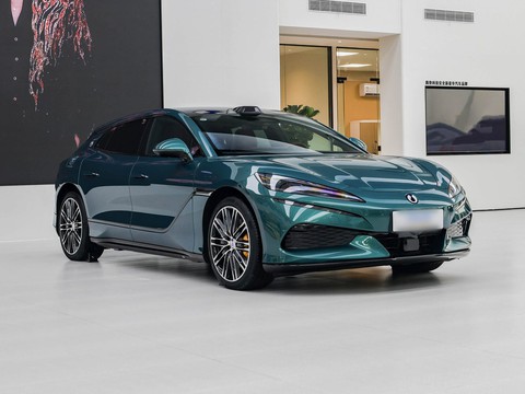 Denza Z9 GT — China electric EV for export — photo 3