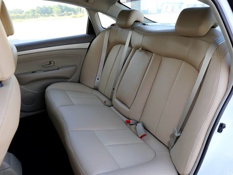 Dongfeng Jun FengE11K — China electric EV for export — photo 13