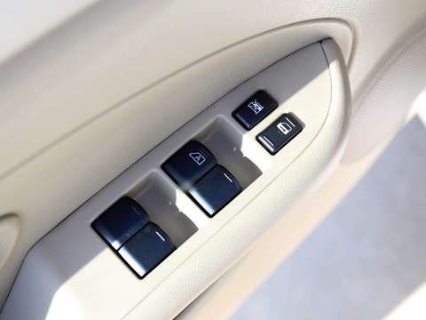 Dongfeng Junfeng E11K — China electric EV for export — photo 16