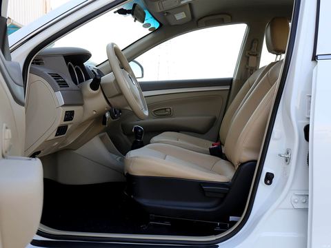 Dongfeng Jun FengE11K — China electric EV for export — photo 9