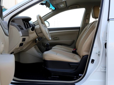 Dongfeng Junfeng E11K — China electric EV for export — photo 9