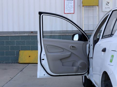 Dongfeng Jun FengER30 — China electric EV for export — photo 14