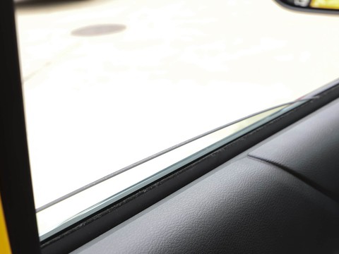 Dongfeng Palaso EV — China electric EV for export — photo 11