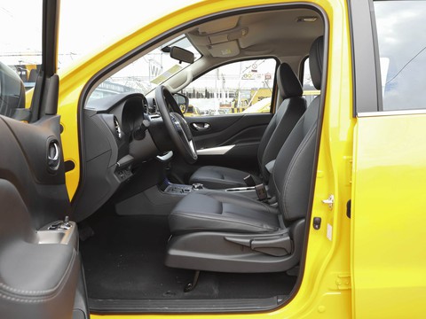 Dongfeng Palaso EV — China electric EV for export — photo 8