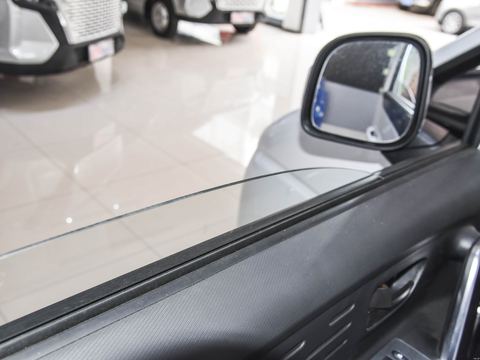 Dongfeng Rui Li DaV5 — China electric EV for export — photo 12