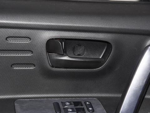 Dongfeng Rui Li DaV5 — China electric EV for export — photo 13