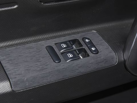 Dongfeng Rui Li DaV5 — China electric EV for export — photo 14