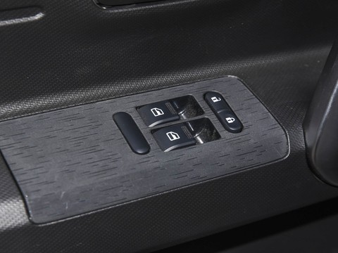 Dongfeng Ruilida V5 — China electric EV for export — photo 14