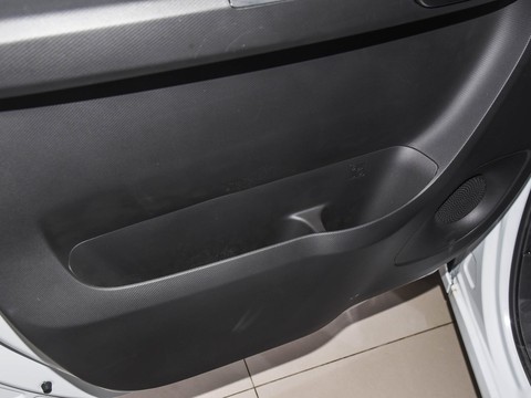 Dongfeng Ruilida V5 — China electric EV for export — photo 15