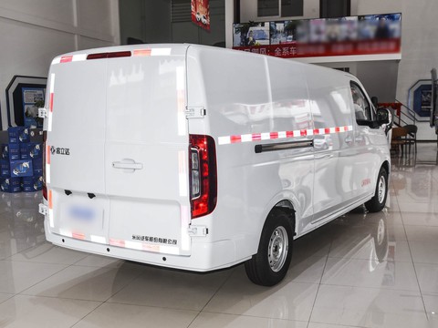 Dongfeng Ruilida V5 — China electric EV for export — photo 5