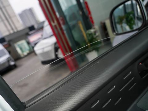 Dongfeng Rui Li DaV7 — China electric EV for export — photo 12