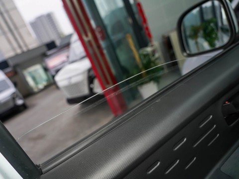 Dongfeng Ruilida V7 — China electric EV for export — photo 12