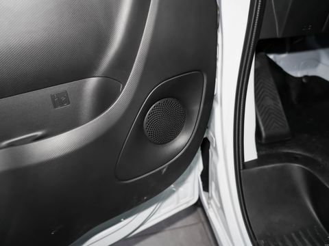 Dongfeng Rui Li DaV7 — China electric EV for export — photo 15