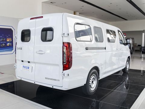 Dongfeng Rui Li DaV8E — China electric EV for export — photo 7