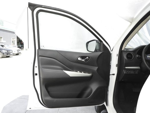 Dongfeng Rich 6 EV — China electric EV for export — photo 12