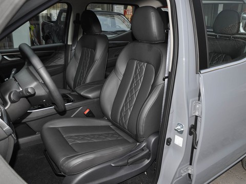 Dongfeng Rich 7 EV — China electric EV for export — photo 10