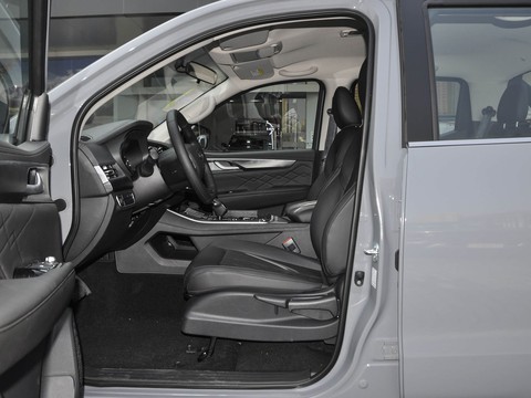 Dongfeng Rich 7 EV — China electric EV for export — photo 9