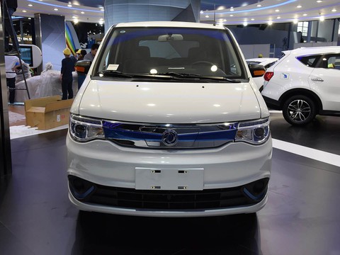 Dongfeng Succe EV — China electric EV for export — photo 2