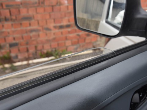 Dongfeng Yufeng EM27 — China electric EV for export — photo 11
