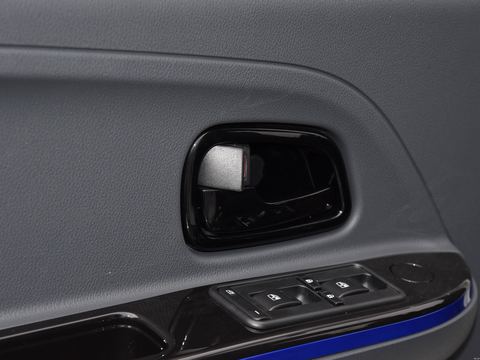Dongfeng Yu FengEM27 — China electric EV for export — photo 13