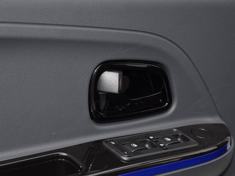 Dongfeng Yufeng EM27 — China electric EV for export — photo 13