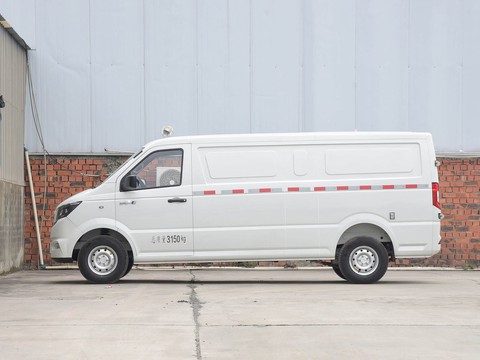 Dongfeng Yufeng EM27 — China electric EV for export — photo 4