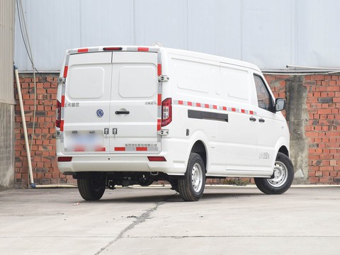 Dongfeng Yufeng EM27 — China electric EV for export — photo 7