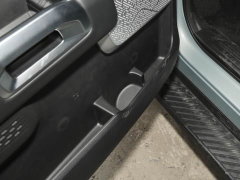 Dongfeng Zheng Zhou Ri ChanZ9 GE PHEV — China electric EV for export — photo 15