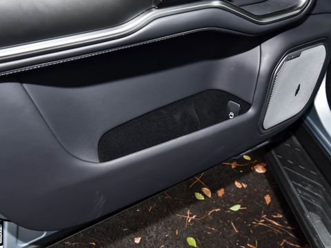 Fangchengbao Bao8 — China electric EV for export — photo 16