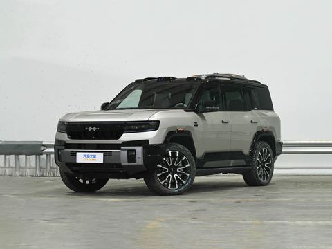 Fangchengbao Bao8 — China electric EV for export — photo 1