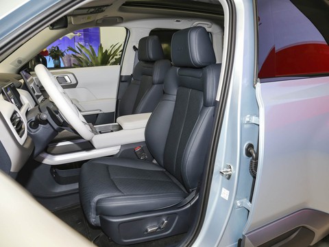 Fangchengbao Titanium 3 — China electric EV for export — photo 10