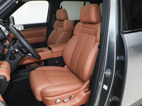 Fangchengbao Tai7 — China electric EV for export — photo 10