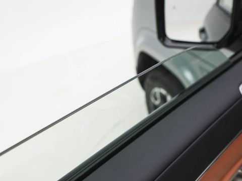 Fangchengbao Titanium 7 — China plug-in hybrid EV for export — photo 12