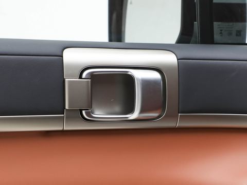 Fangchengbao Tai7 — China electric EV for export — photo 13