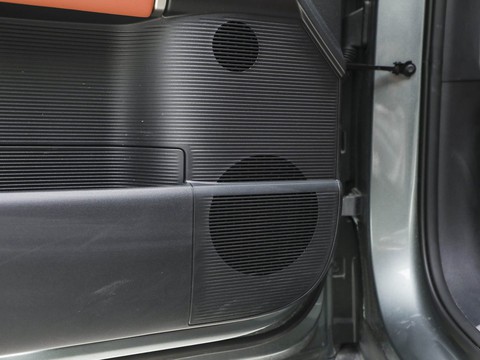 Fangchengbao Titanium 7 — China plug-in hybrid EV for export — photo 16