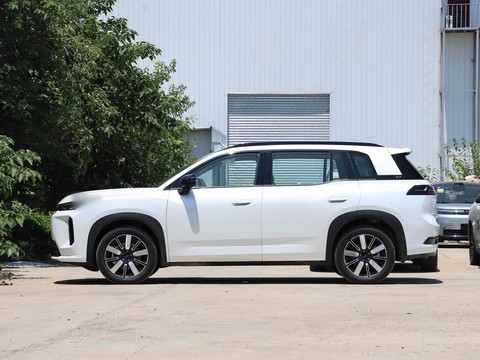 GAC Aion i60 — China electric EV for export — photo 4