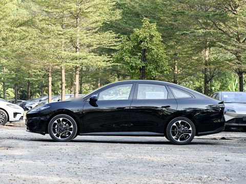 GAC Aion RT — China electric EV for export — photo 4
