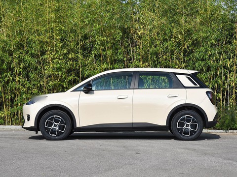 GAC Aion UT super — China electric EV for export — photo 4
