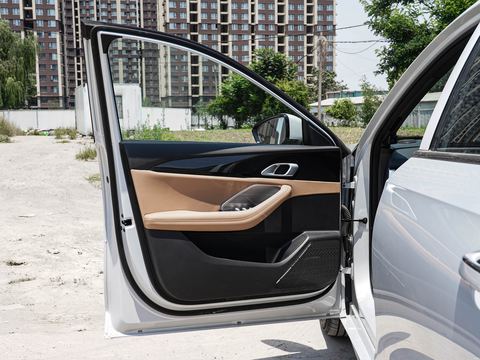 Geely Galaxy A7 EM — China electric EV for export — photo 11