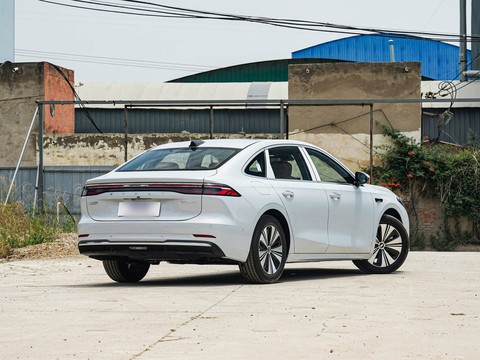 Geely Galaxy A7 EM — China electric EV for export — photo 7