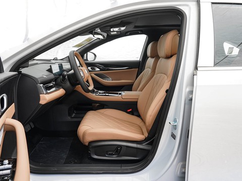 Geely Galaxy A7 EM — China electric EV for export — photo 9