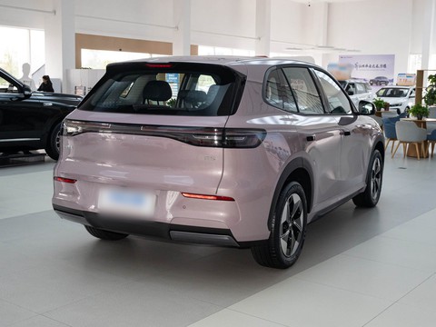 Geely Galaxy E5 — China electric EV for export — photo 7