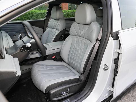 Geely Galaxy E8 — China electric EV for export — photo 10