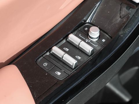 Geely Galaxy L6 — China electric EV for export — photo 13