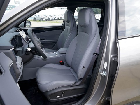 Geely Galaxy L7 — China electric EV for export — photo 10