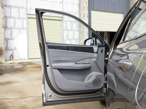 Geely Galaxy L7 — China electric EV for export — photo 11