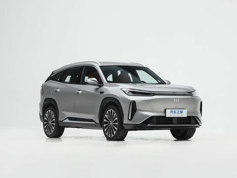 Geely Galaxy M7 — China electric EV for export — photo 3