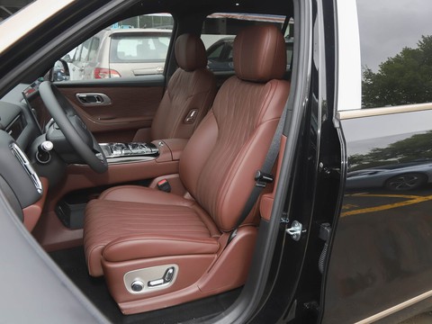 Geely Galaxy M9 — China electric EV for export — photo 10